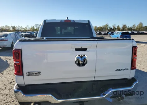 2025 Ram 1500 Limited из США, поврежденный, VIN 1C6SRFHPXSN558647